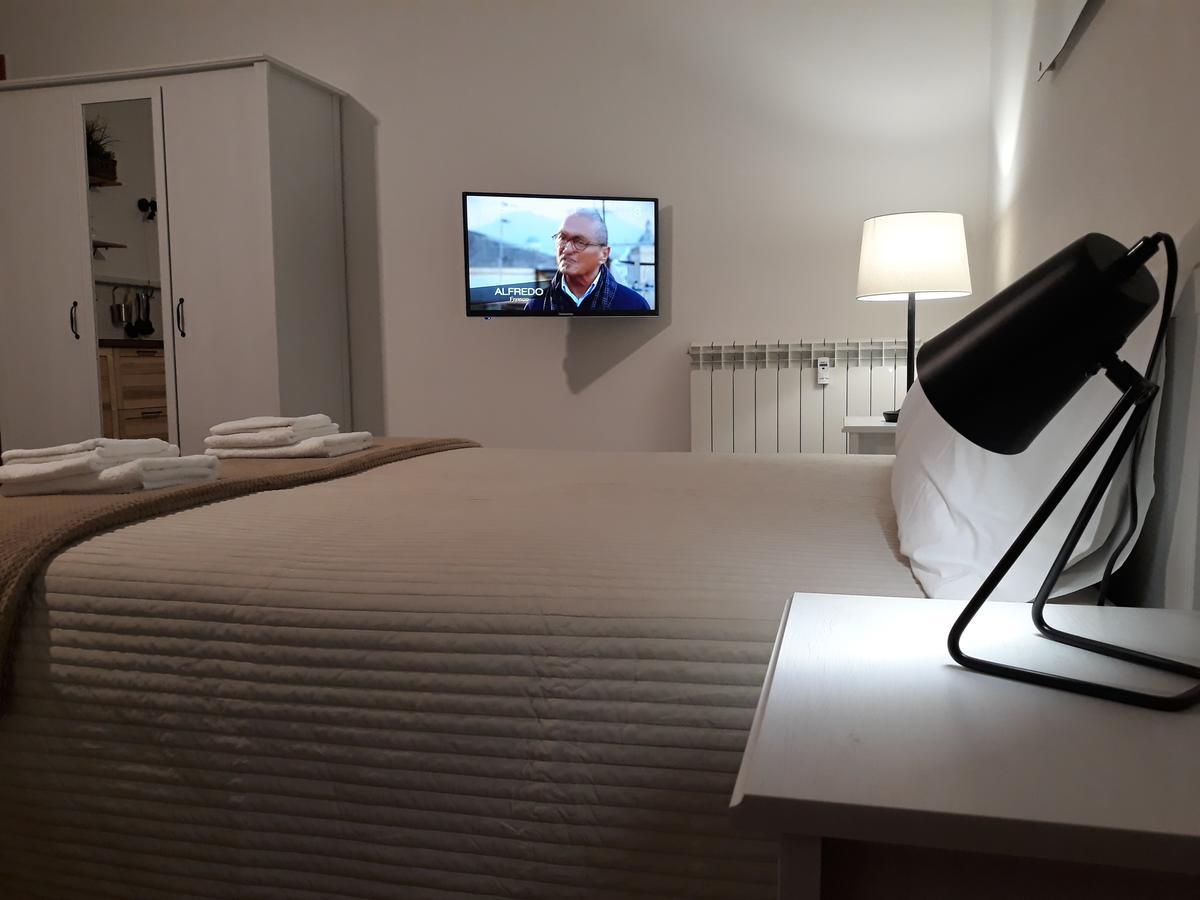Pirtuso Del Porto Apartment ปาแลร์โม ภายนอก รูปภาพ